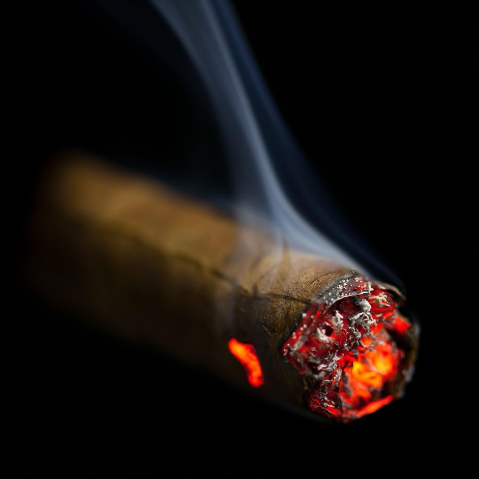 what brand of cigarettes did jackie gleason smoke Actor Jackie Gleason Smoking a Cigarette' what brand of cigarettes did jackie gleason smoke Actor Jackie Gleason Smoking a Cigarette'
