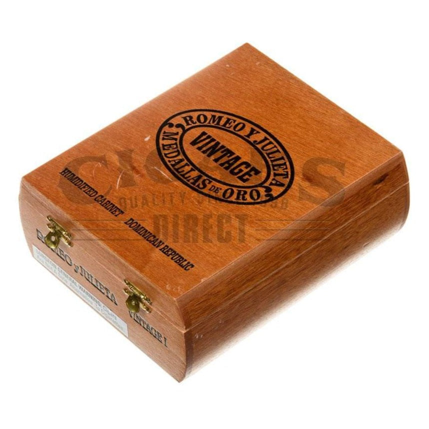 Romeo y Julieta 6-Cigar Sampler and Tumbler Gift Set