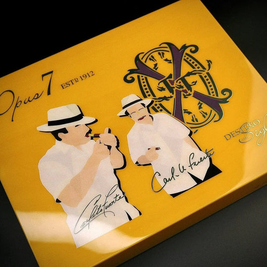 2025 Opus7 Travel Humidor and Cigars