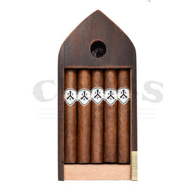Adventura The Conqueror Almirante Toro Open Box Top View