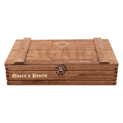 Adventura Royal Return Queen's Pearls Robusto Closed Box