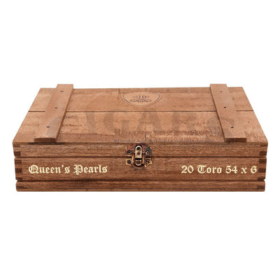 Adventura Royal Return Queen's Pearls Toro Closed Box
