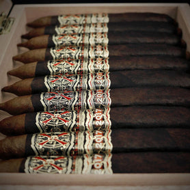 FFOX Heaven and Earth El Escorpion Maduro Closeup of Cigars