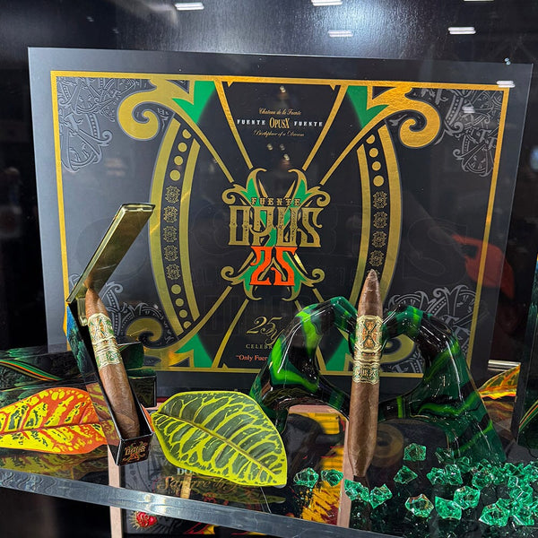 Arturo Fuente OpusX 25 Perfecto Single and Box