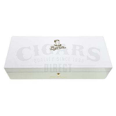 Byron 19th Century Petit Poemas Petit Robusto Closed Box