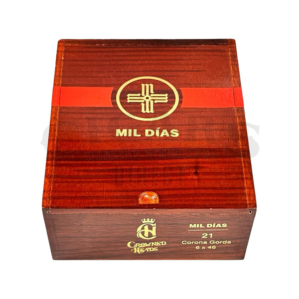 Crowned Heads Mil Dias Corona Gorda Closed Box
