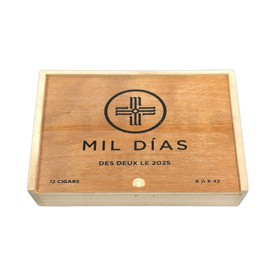 Crowned Heads Mil Dias Des Deux LE 2025 Closed Box