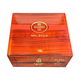 Crowned Heads Mil Dias Sublime Toro Gordo Closed Box