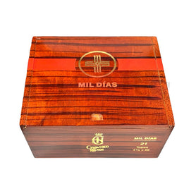 Crowned Heads Mil Dias Topes Robusto Gordo Closed Box