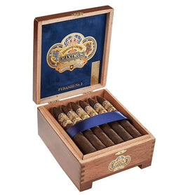 Diamond Crown Maximus Pyramid No.3 Open Box
