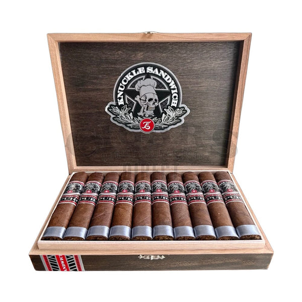 Knuckle Sandwich Puro Nicaragua Robusto Open Box