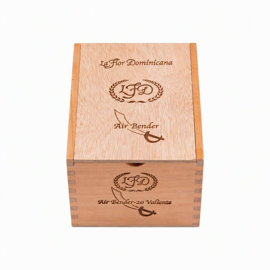 La Flor Dominicana Air Bender Valiente