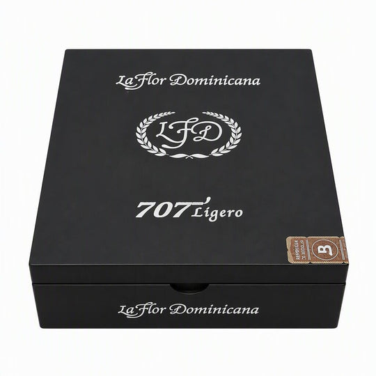 La Flor Dominicana Ligero 707