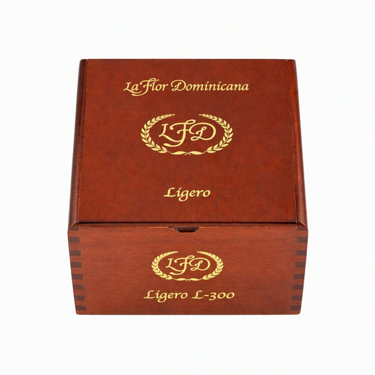 La Flor Dominicana Ligero L-300