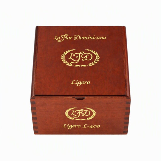 La Flor Dominicana Ligero L-400