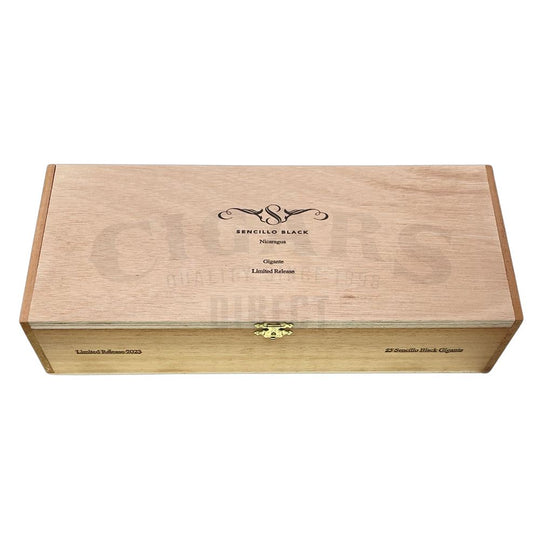 Sencillo Black Gigante