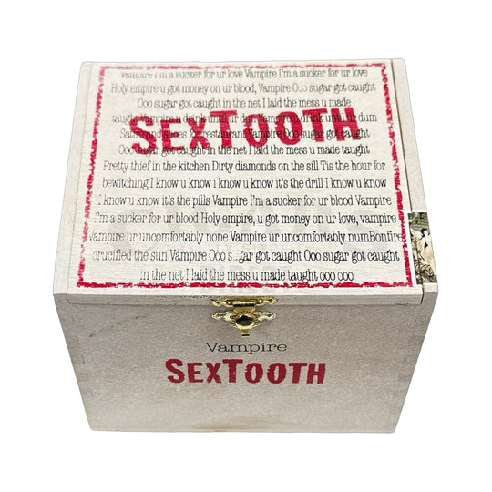 Tatuaje Sextooth Vampire Belicoso