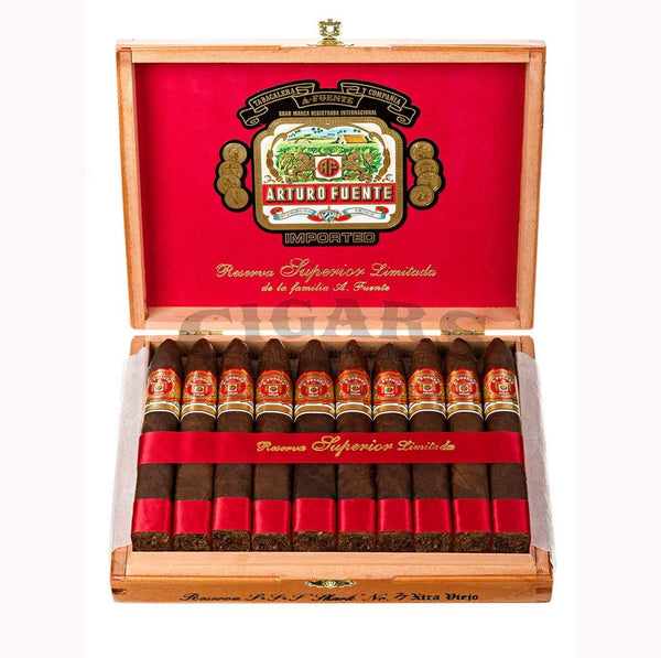 Arturo Fuente Anejo No 77 The Shark Box Open