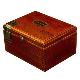 Arturo Fuente Casa Fuente Double Robusto Box Closed