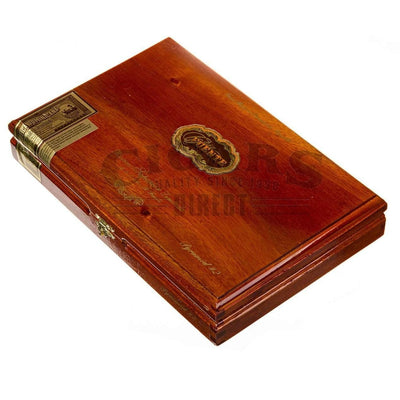 Arturo Fuente Casa Fuente Pyramid No 2 Box Closed