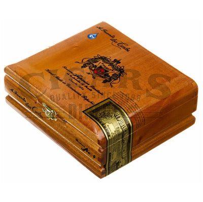 Arturo Fuente Don Carlos No 4 Box Closed