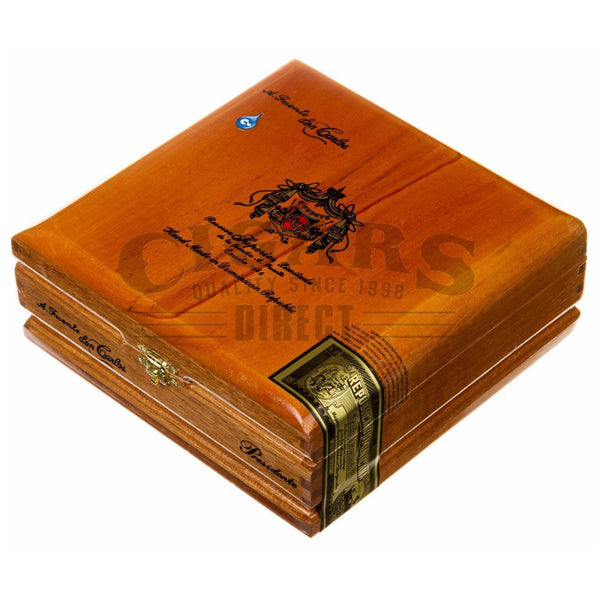 Arturo Fuente Don Carlos Presidente Box Closed