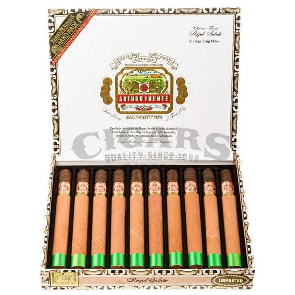 Arturo Fuente Gran Reserva Royal Salute Maduro Box Open