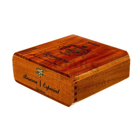 Arturo Fuente Hemingway Signature Box Closed