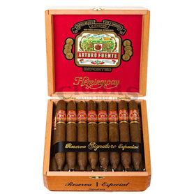 Arturo Fuente Hemingway Signature Box Open