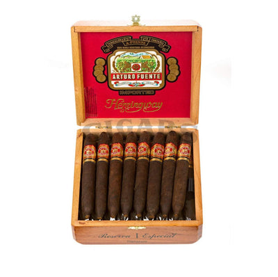 Arturo Fuente Hemingway Signature Maduro Box Open