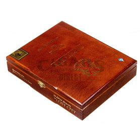 Arturo Fuente Lost City Piramide Box Closed