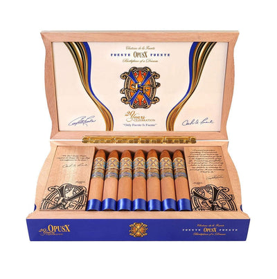 Arturo Fuente Opus X 20 Years Gods Whisper Box Open