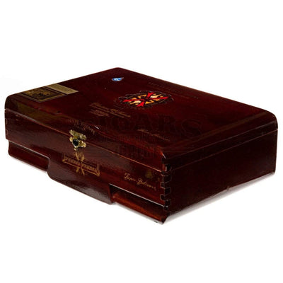 Arturo Fuente Opus X Super Belicoso Box Closed