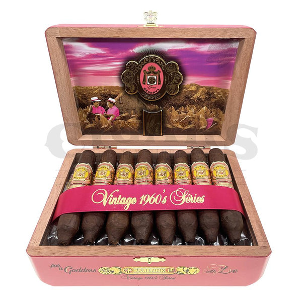 Arturo Fuente Rare Pink Short Story Box Open