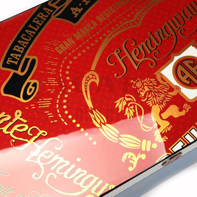 Arturo Fuente Hemingway Humidor Closed