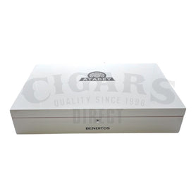 Atabey Benditos Churchill Closed Box