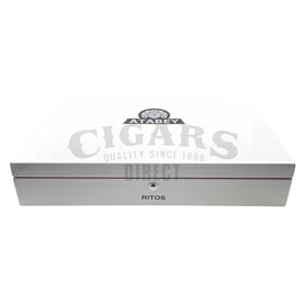 Atabey Ritos Toro Closed Box