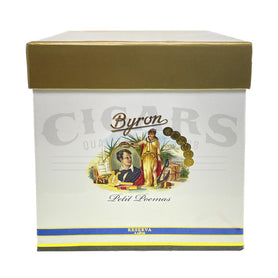 Byron 19th Century Petit Poemas Petit Robusto Closed Box