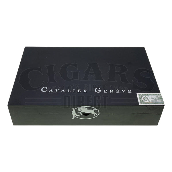 Cavalier Black II Toro Gordo Closed Box