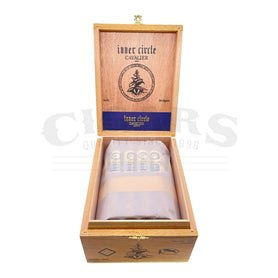 Cavalier Inner Circle Figurado Open Box
