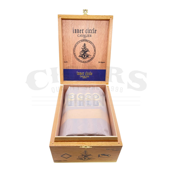 Cavalier Inner Circle Figurado Open Box