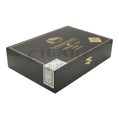 Cavalier Black Series USA Exclusive Robusto Closed Box Angled