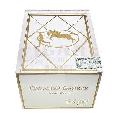 Cavalier White Series Diplomate Robusto Extra Closed Box
