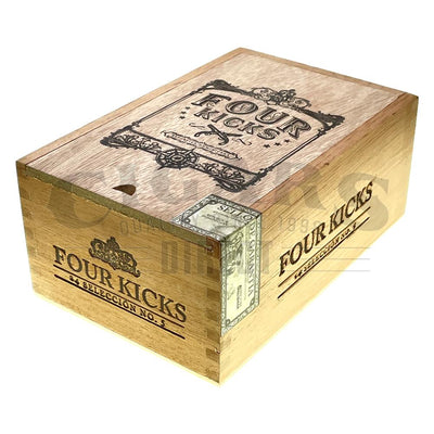 Crowned Heads Four Kicks Seleccion No.5 Closed Box