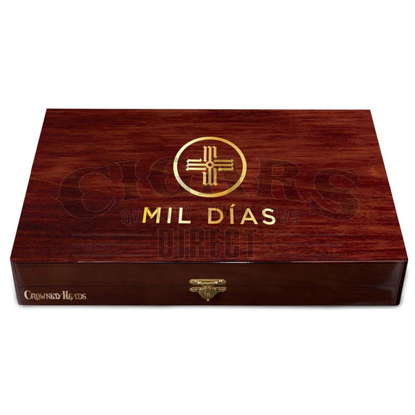 Crowned Heads Mil Dias Sublime Box Closed