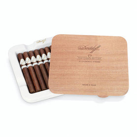 Davidoff Chefs edtion 2021 Churchill Cigars and Board