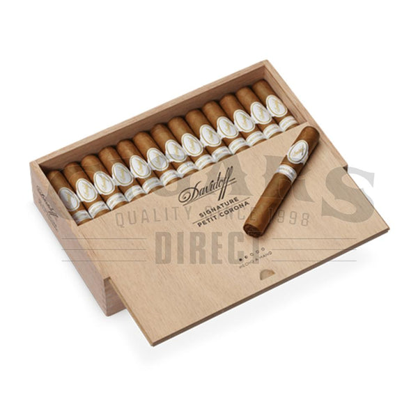 Davidoff Signature Series Petit Corona Open Box