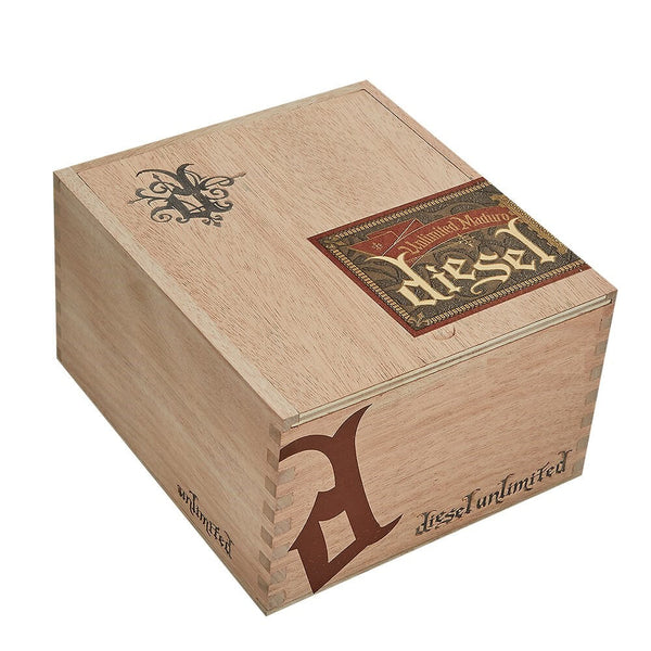 Diesel Unlimited Maduro D7 Closed Box