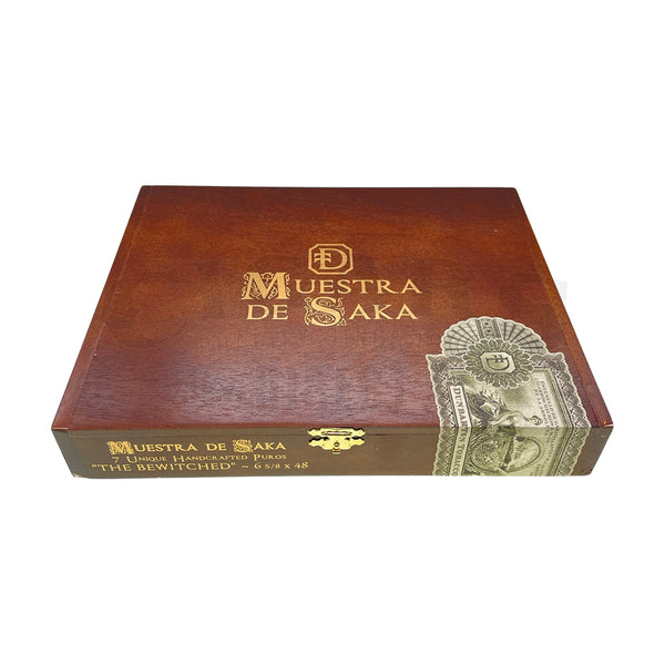 Dunbarton Muestra De Saka The Bewitched Closed Box