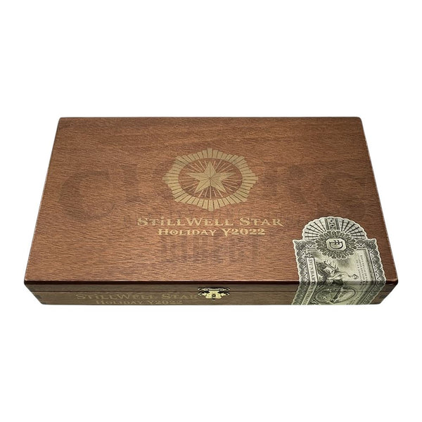 Dunbarton StillWell Star Holiday Y2022 Toro Closed Box